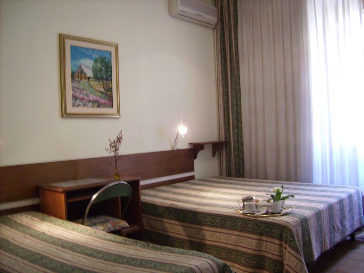B&B Vaticanrooms Roma Exterior foto